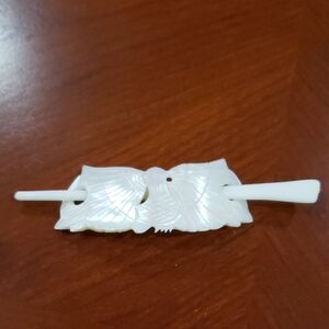 Mother of pearl, Barrett